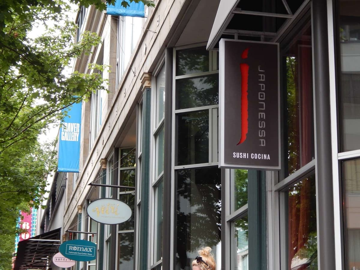 Outdoor Dining Seattle Japonessa Sushi Cocina Seattle, WA